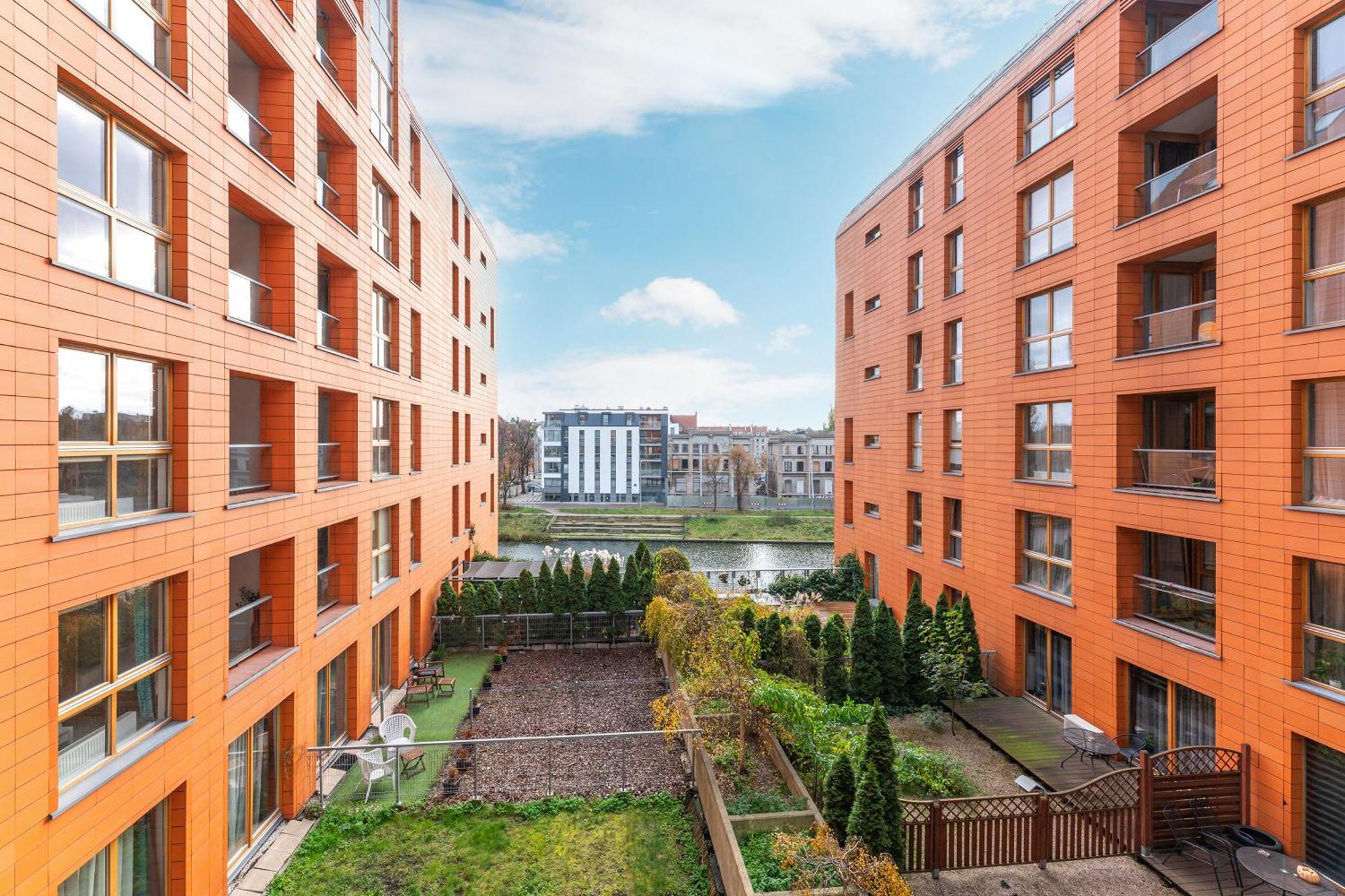 Flatbook - City Center Apartments Dwie Motlawy Гданьск Экстерьер фото